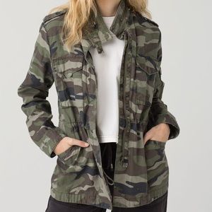 Thread & Supply Bismarck Camo Jacket in Olive - Size Small